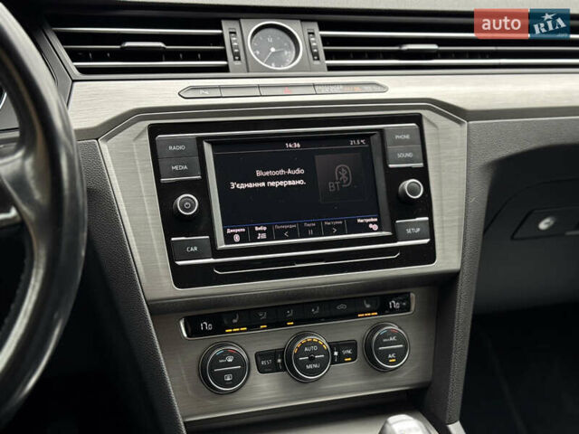 Черный Фольксваген Пассат, объемом двигателя 2 л и пробегом 170 тыс. км за 17500 $, фото 28 на Automoto.ua