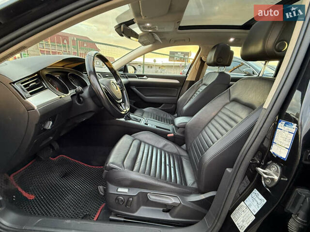 Фольксваген Пассат 2017 в Киеве на Automoto.ua Черный Фольксваген Пассат, объемом двигателя 1.6 л и пробегом 332 тыс. км за 13990 $, фото 11 на Automoto.ua