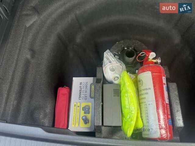 Чорний Фольксваген Пассат, об'ємом двигуна 1.97 л та пробігом 221 тис. км за 16300 $, фото 35 на Automoto.ua