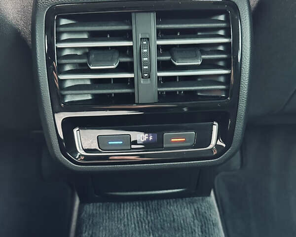 Черный Фольксваген Пассат, объемом двигателя 1.97 л и пробегом 216 тыс. км за 15999 $, фото 21 на Automoto.ua