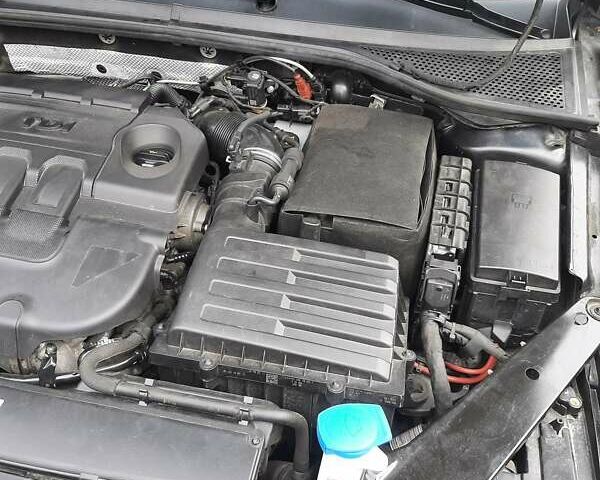 Черный Фольксваген Пассат, объемом двигателя 1.97 л и пробегом 282 тыс. км за 14700 $, фото 41 на Automoto.ua