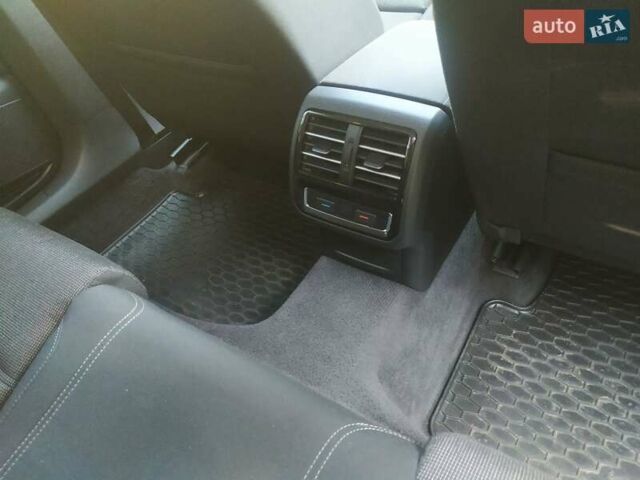 Черный Фольксваген Пассат, объемом двигателя 1.97 л и пробегом 220 тыс. км за 15500 $, фото 8 на Automoto.ua