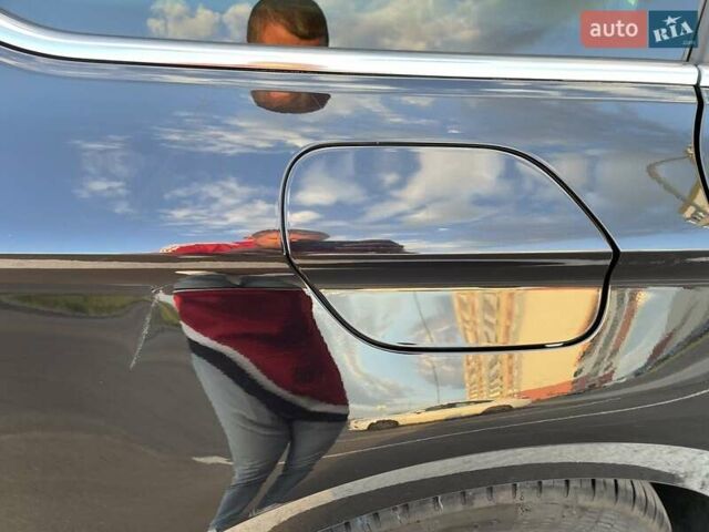 Черный Фольксваген Пассат, объемом двигателя 1.6 л и пробегом 246 тыс. км за 12900 $, фото 23 на Automoto.ua