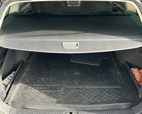 Черный Фольксваген Пассат, объемом двигателя 1.97 л и пробегом 249 тыс. км за 17400 $, фото 21 на Automoto.ua