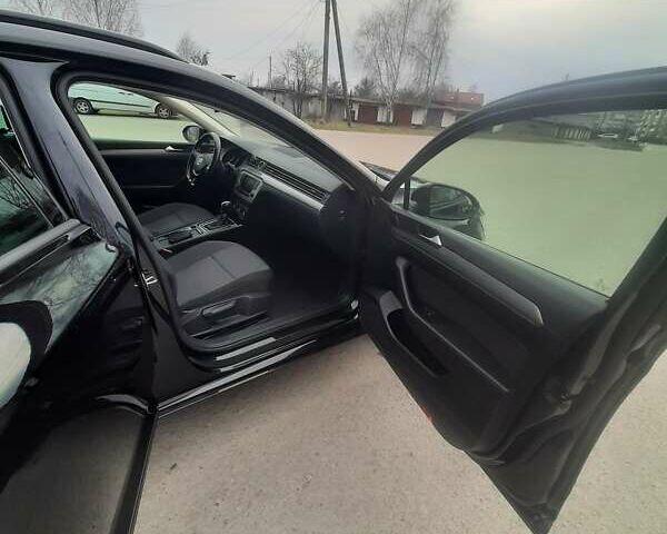 Черный Фольксваген Пассат, объемом двигателя 1.97 л и пробегом 282 тыс. км за 14700 $, фото 26 на Automoto.ua