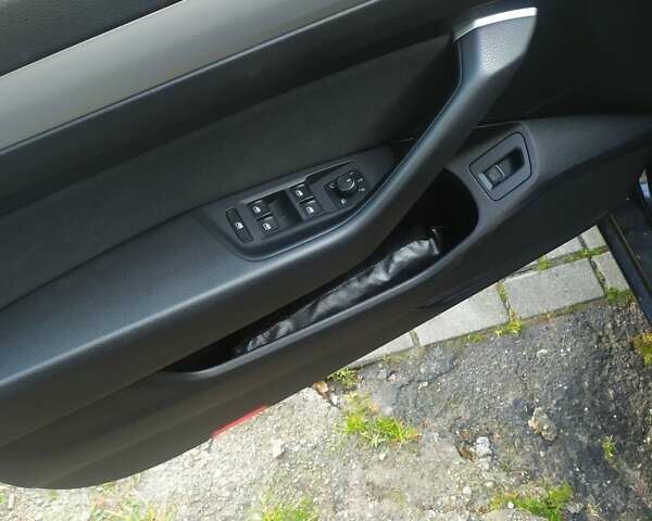 Черный Фольксваген Пассат, объемом двигателя 1.97 л и пробегом 220 тыс. км за 15500 $, фото 10 на Automoto.ua