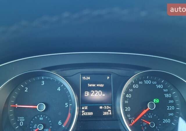 Черный Фольксваген Пассат, объемом двигателя 1.97 л и пробегом 243 тыс. км за 13999 $, фото 36 на Automoto.ua