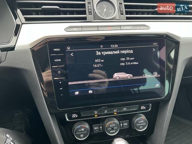 Черный Фольксваген Пассат, объемом двигателя 1.6 л и пробегом 247 тыс. км за 15500 $, фото 40 на Automoto.ua