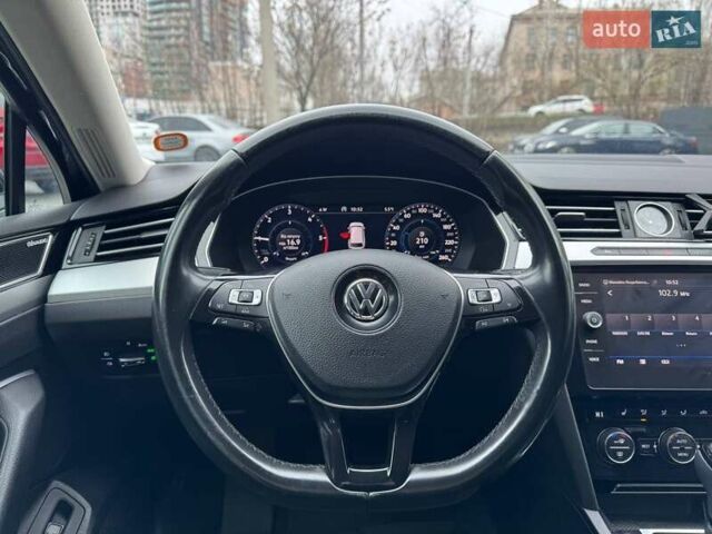 Чорний Фольксваген Пассат, об'ємом двигуна 2 л та пробігом 190 тис. км за 17900 $, фото 9 на Automoto.ua