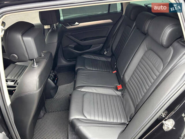 Черный Фольксваген Пассат, объемом двигателя 1.97 л и пробегом 220 тыс. км за 19444 $, фото 11 на Automoto.ua