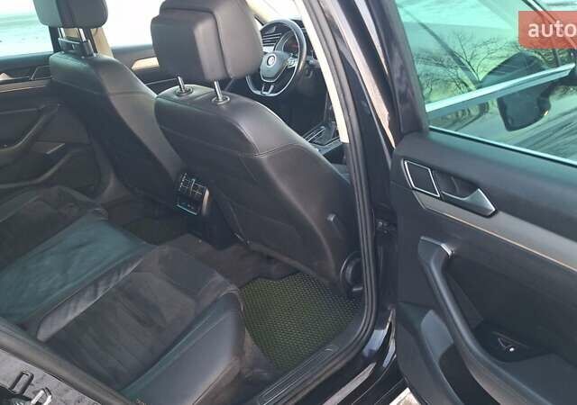 Черный Фольксваген Пассат, объемом двигателя 1.97 л и пробегом 243 тыс. км за 13999 $, фото 31 на Automoto.ua