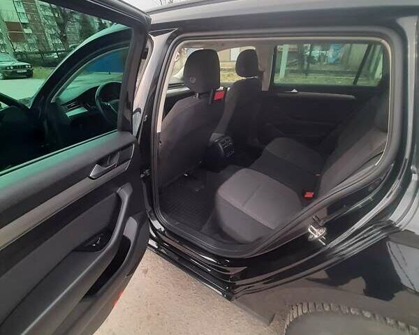 Черный Фольксваген Пассат, объемом двигателя 1.97 л и пробегом 282 тыс. км за 14700 $, фото 18 на Automoto.ua