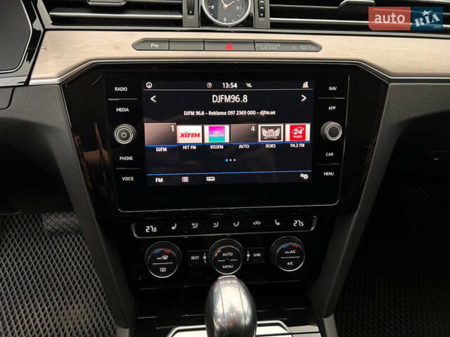 Черный Фольксваген Пассат, объемом двигателя 1.97 л и пробегом 220 тыс. км за 19444 $, фото 20 на Automoto.ua