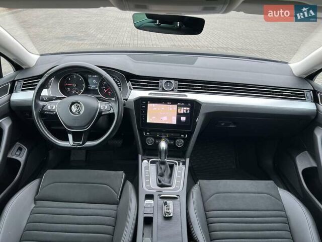 Черный Фольксваген Пассат, объемом двигателя 1.6 л и пробегом 247 тыс. км за 15500 $, фото 22 на Automoto.ua