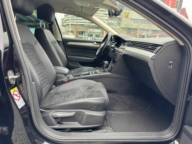 Черный Фольксваген Пассат, объемом двигателя 2 л и пробегом 190 тыс. км за 17900 $, фото 12 на Automoto.ua