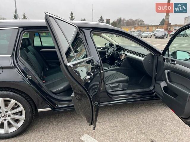 Черный Фольксваген Пассат, объемом двигателя 1.6 л и пробегом 247 тыс. км за 15500 $, фото 69 на Automoto.ua