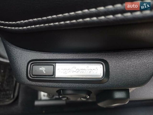 Черный Фольксваген Пассат, объемом двигателя 2 л и пробегом 186 тыс. км за 17900 $, фото 23 на Automoto.ua