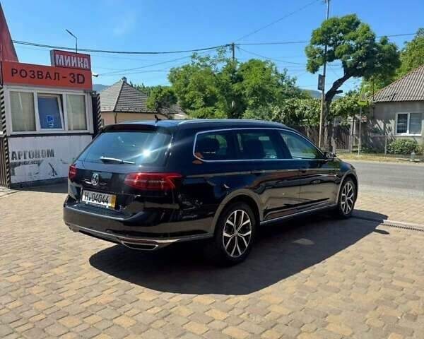 Черный Фольксваген Пассат, объемом двигателя 1.97 л и пробегом 268 тыс. км за 16800 $, фото 9 на Automoto.ua