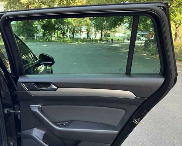 Чорний Фольксваген Пассат, об'ємом двигуна 1.97 л та пробігом 255 тис. км за 14900 $, фото 67 на Automoto.ua