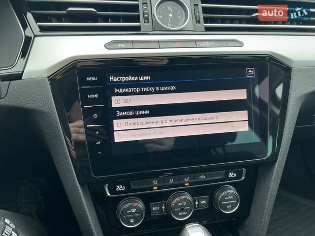 Черный Фольксваген Пассат, объемом двигателя 1.6 л и пробегом 247 тыс. км за 15500 $, фото 36 на Automoto.ua