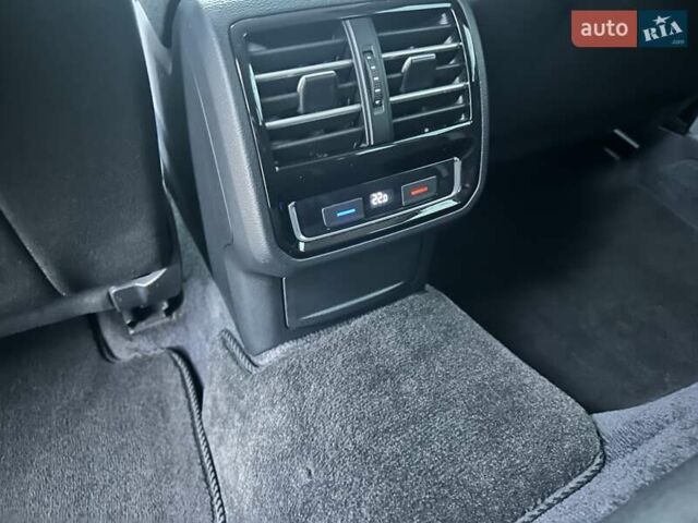 Чорний Фольксваген Пассат, об'ємом двигуна 1.97 л та пробігом 330 тис. км за 13300 $, фото 24 на Automoto.ua