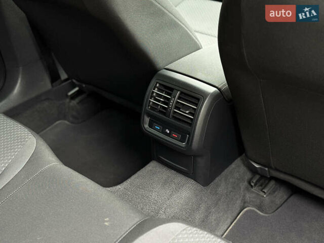 Черный Фольксваген Пассат, объемом двигателя 2 л и пробегом 170 тыс. км за 17500 $, фото 39 на Automoto.ua