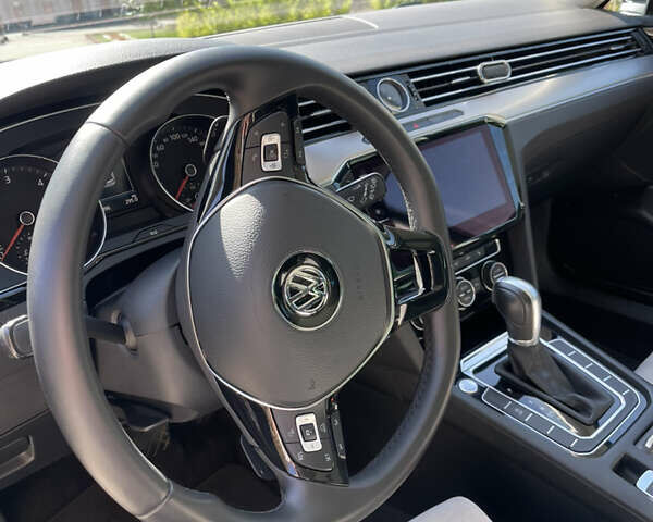 Черный Фольксваген Пассат, объемом двигателя 1.97 л и пробегом 109 тыс. км за 24900 $, фото 27 на Automoto.ua