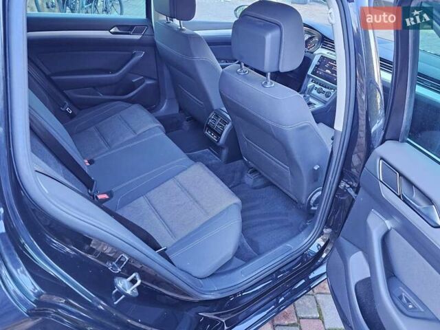 Чорний Фольксваген Пассат, об'ємом двигуна 2 л та пробігом 330 тис. км за 14800 $, фото 21 на Automoto.ua