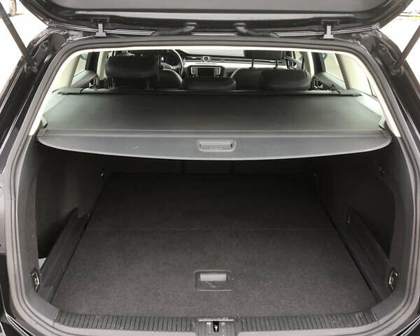 Черный Фольксваген Пассат, объемом двигателя 1.97 л и пробегом 206 тыс. км за 17700 $, фото 24 на Automoto.ua