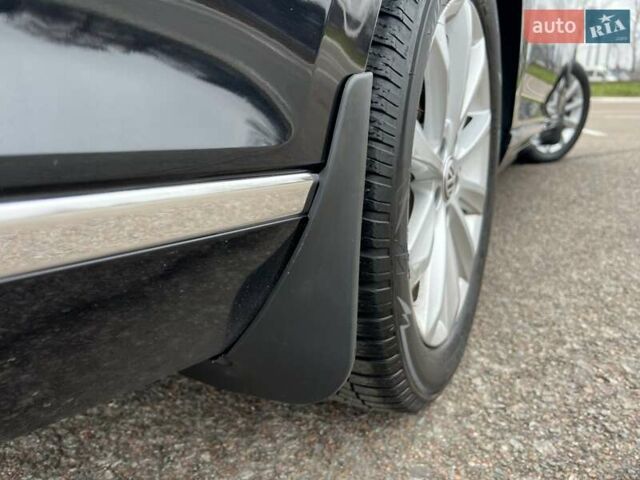 Черный Фольксваген Пассат, объемом двигателя 1.6 л и пробегом 247 тыс. км за 15500 $, фото 64 на Automoto.ua