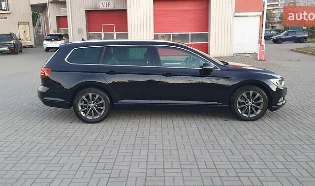 Чорний Фольксваген Пассат, об'ємом двигуна 1.97 л та пробігом 243 тис. км за 17500 $, фото 3 на Automoto.ua