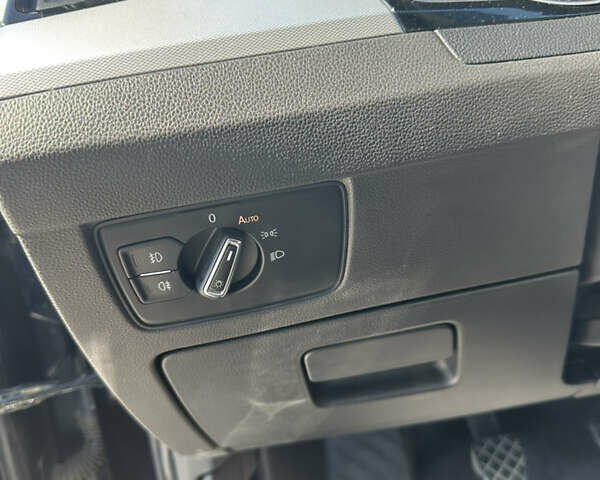 Чорний Фольксваген Пассат, об'ємом двигуна 1.6 л та пробігом 268 тис. км за 13200 $, фото 9 на Automoto.ua