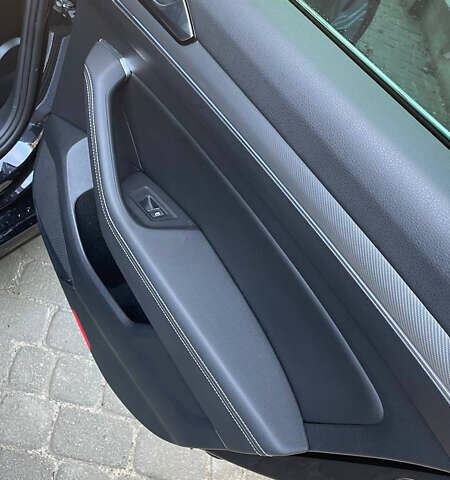 Черный Фольксваген Пассат, объемом двигателя 2 л и пробегом 285 тыс. км за 19500 $, фото 4 на Automoto.ua