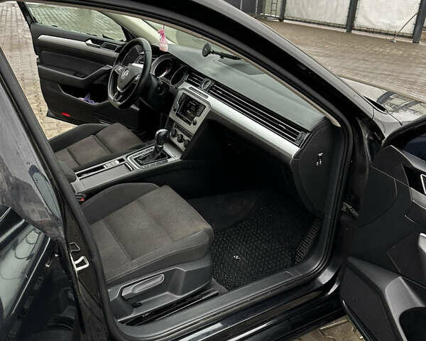 Черный Фольксваген Пассат, объемом двигателя 1.97 л и пробегом 258 тыс. км за 14300 $, фото 2 на Automoto.ua