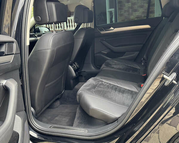 Черный Фольксваген Пассат, объемом двигателя 1.97 л и пробегом 202 тыс. км за 19999 $, фото 11 на Automoto.ua