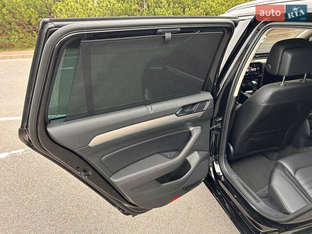 Черный Фольксваген Пассат, объемом двигателя 1.97 л и пробегом 220 тыс. км за 18333 $, фото 13 на Automoto.ua