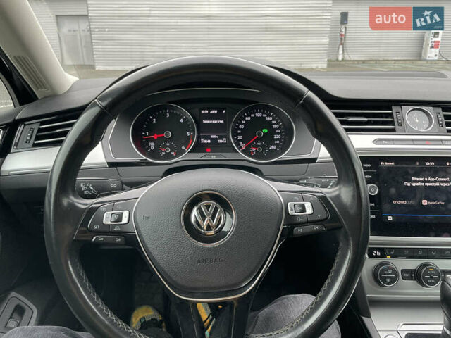 Черный Фольксваген Пассат, объемом двигателя 1.97 л и пробегом 318 тыс. км за 15500 $, фото 12 на Automoto.ua