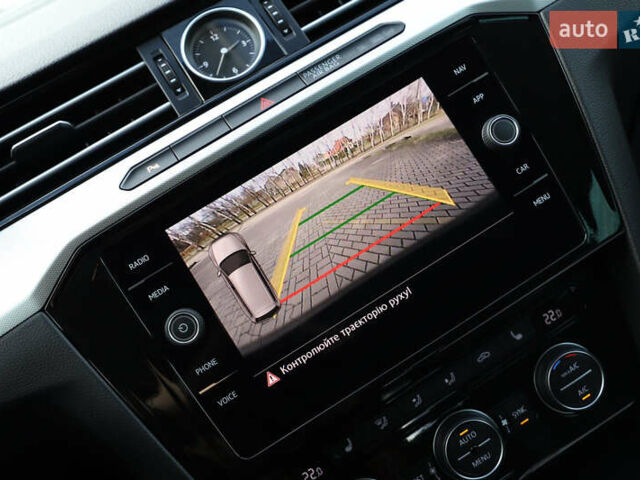 Черный Фольксваген Пассат, объемом двигателя 2 л и пробегом 195 тыс. км за 17200 $, фото 4 на Automoto.ua