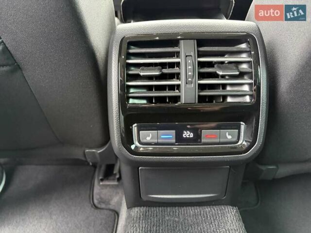 Чорний Фольксваген Пассат, об'ємом двигуна 1.97 л та пробігом 220 тис. км за 16000 $, фото 14 на Automoto.ua