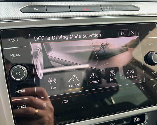 Черный Фольксваген Пассат, объемом двигателя 1.97 л и пробегом 249 тыс. км за 16900 $, фото 27 на Automoto.ua