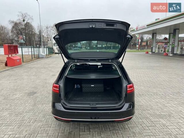 Черный Фольксваген Пассат, объемом двигателя 1.6 л и пробегом 247 тыс. км за 15500 $, фото 59 на Automoto.ua