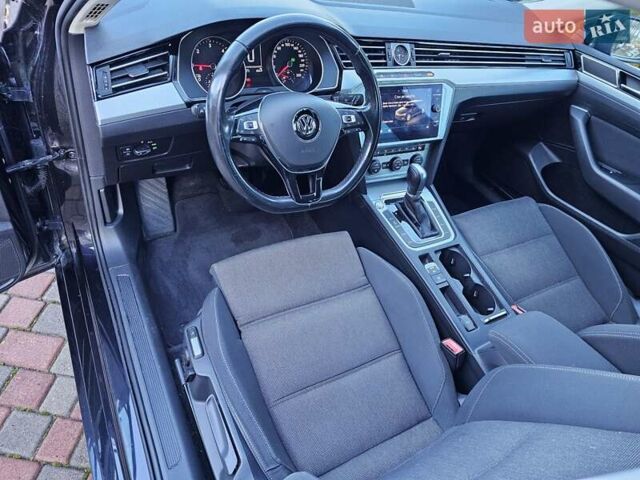 Чорний Фольксваген Пассат, об'ємом двигуна 2 л та пробігом 330 тис. км за 14800 $, фото 12 на Automoto.ua