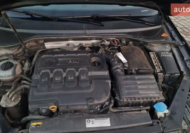 Черный Фольксваген Пассат, объемом двигателя 2 л и пробегом 306 тыс. км за 15200 $, фото 18 на Automoto.ua