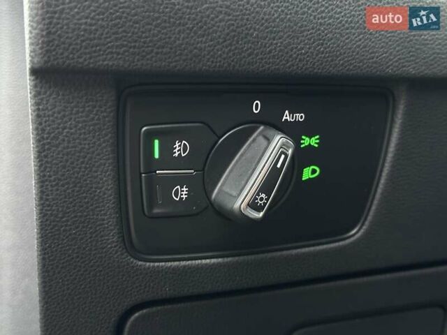 Черный Фольксваген Пассат, объемом двигателя 1.97 л и пробегом 155 тыс. км за 17750 $, фото 42 на Automoto.ua