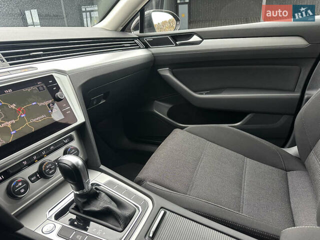 Фольксваген Пассат 2018 в Дубно на Automoto.ua Черный Фольксваген Пассат, объемом двигателя 2 л и пробегом 250 тыс. км за 16950 $, фото 55 на Automoto.ua
