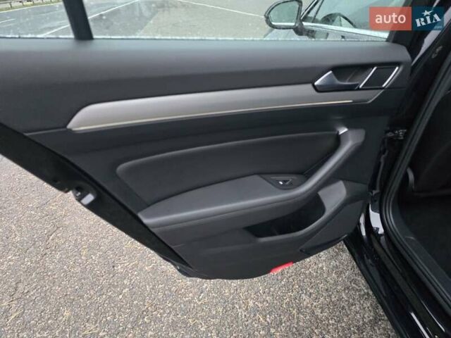 Фольксваген Пассат 2018 у Ковель на Automoto.ua Чорний Фольксваген Пассат, об'ємом двигуна 2 л та пробігом 234 тис. км за 18599 $, фото 45 на Automoto.ua
