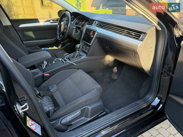 Черный Фольксваген Пассат, объемом двигателя 1.97 л и пробегом 236 тыс. км за 16500 $, фото 28 на Automoto.ua