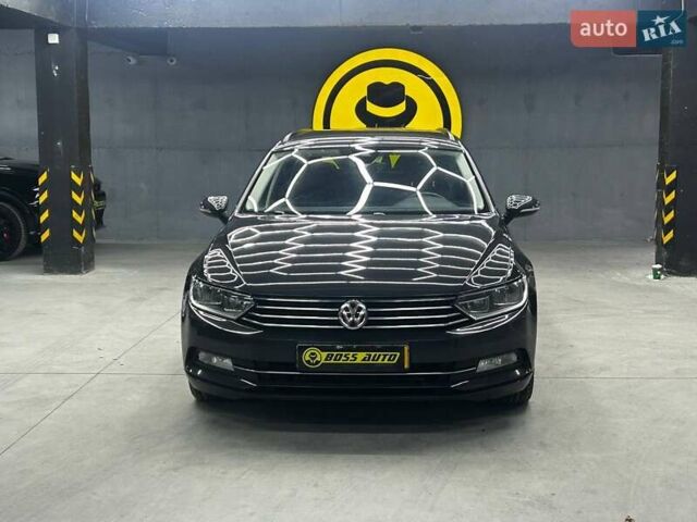 Черный Фольксваген Пассат, объемом двигателя 2 л и пробегом 239 тыс. км за 15300 $, фото 1 на Automoto.ua