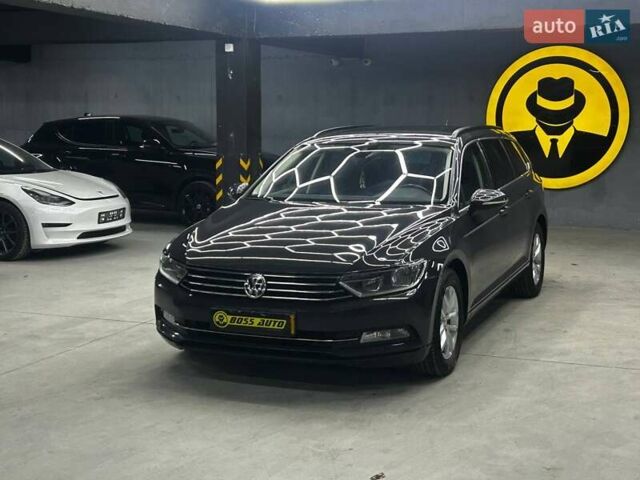Черный Фольксваген Пассат, объемом двигателя 2 л и пробегом 239 тыс. км за 15300 $, фото 2 на Automoto.ua