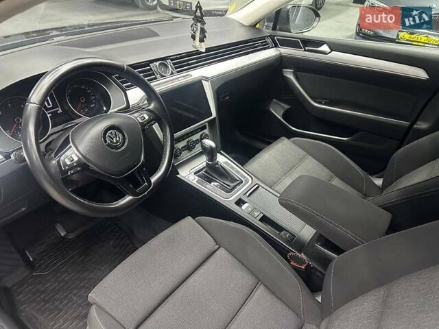 Черный Фольксваген Пассат, объемом двигателя 2 л и пробегом 239 тыс. км за 15300 $, фото 9 на Automoto.ua